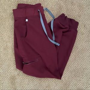 FIGS Burgundy Jogger scrubs